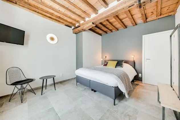 Basic Tek Büyük Yataklı Oda (two)