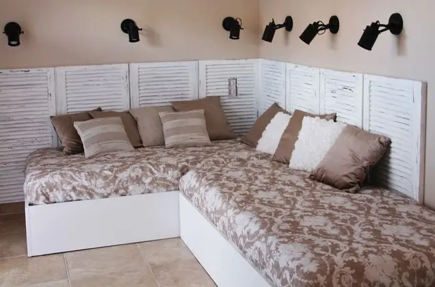 Family Tek Büyük Yataklı Oda