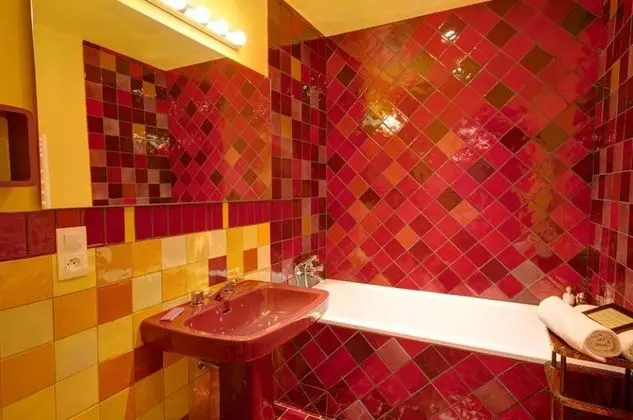 Tek Büyük Yataklı Oda (Verte Jacotte Erotique )