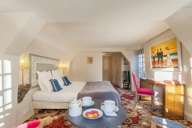 Comfort Tek Büyük Yataklı Oda