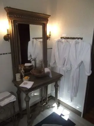 Tek Büyük Yataklı Oda, Küvet