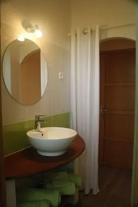 Family Üç Kişilik Oda, Birden Çok Yatak, Balkon, Havuz Manzaralı