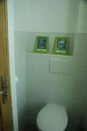 Family Üç Kişilik Oda, Birden Çok Yatak, Balkon, Havuz Manzaralı