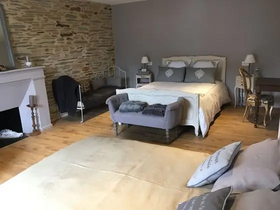 Family Tek Büyük Yataklı Oda