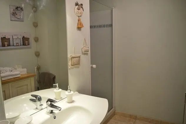 Tek Büyük Yataklı Oda (La Closerie)