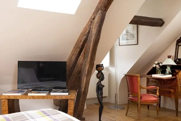 Classic Oda, Bahçe Manzaralı (La Petite Attique)