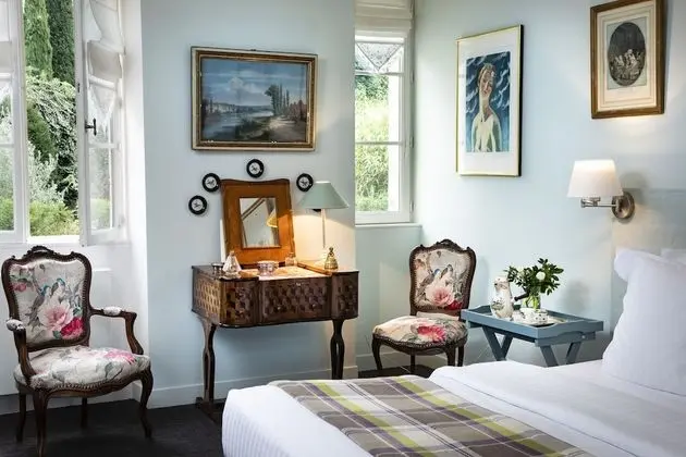 Luxury Tek Büyük Yataklı Oda, Özel Banyo, Bahçe Manzaralı (Chambre Les Oiseaux)