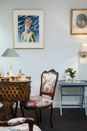 Luxury Tek Büyük Yataklı Oda, Özel Banyo, Bahçe Manzaralı (Chambre Les Oiseaux)