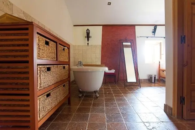 Family Oda (Les Figuiers)