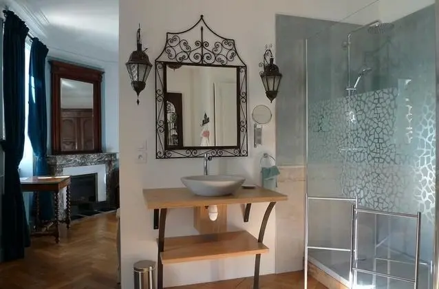 Tek Büyük Yataklı Oda (Absinthe)