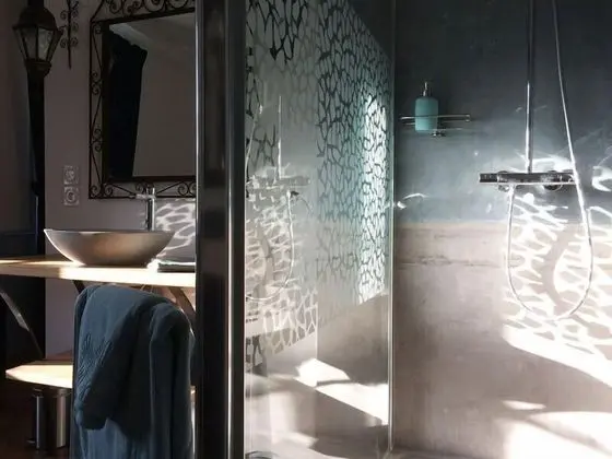 Tek Büyük Yataklı Oda (Absinthe)