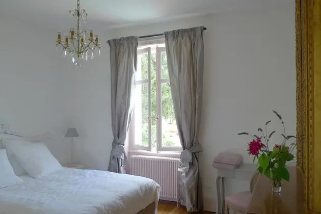 Tek Büyük Yataklı Oda (Eglantine)