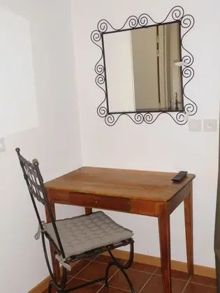 Tek Büyük Yataklı Oda (Bretagne)