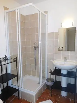 Tek Büyük Yataklı Oda (Normandie)