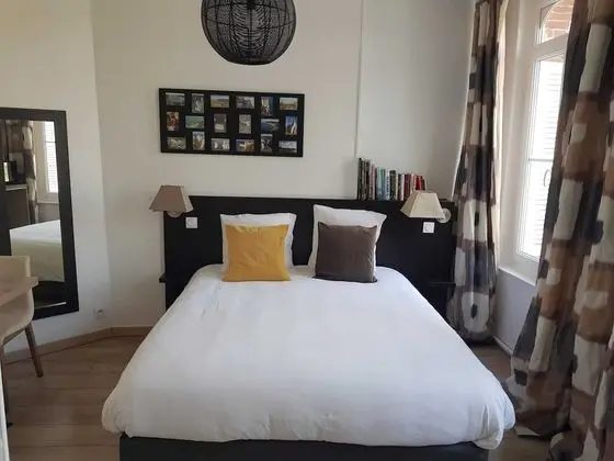 Superior Tek Büyük Yataklı Oda, Banyolu/Duşlu (Etage 1)