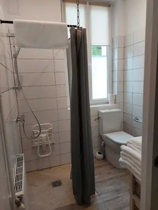 Üç Kişilik Oda, Engellilere Uygun, Banyolu/Duşlu (RDC)
