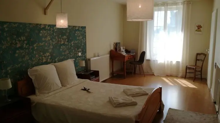 Tek Büyük Yataklı Oda, Ortak Banyo