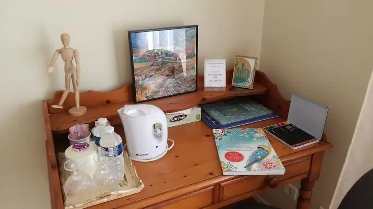 Tek Büyük Yataklı Oda, Ortak Banyo