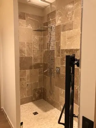 Superior Tek Büyük veya İki Ayrı Yataklı Oda