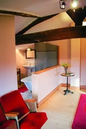 Tek Büyük Yataklı Oda (Yanis)