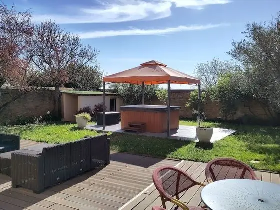 Romantic Tek Büyük Yataklı Oda, Teras, Bahçeli