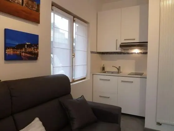 Comfort Tek Büyük Yataklı Oda, Havuz Manzaralı