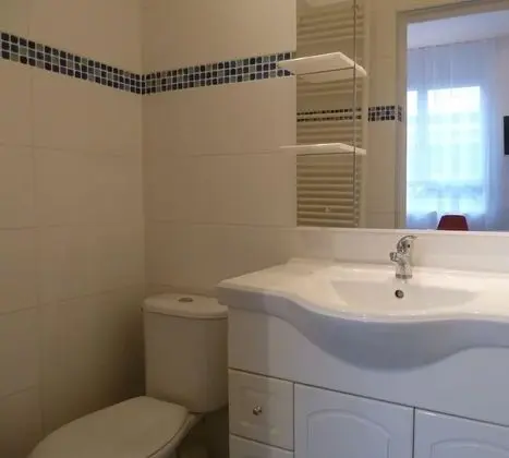 Comfort Tek Büyük Yataklı Oda, Havuz Manzaralı