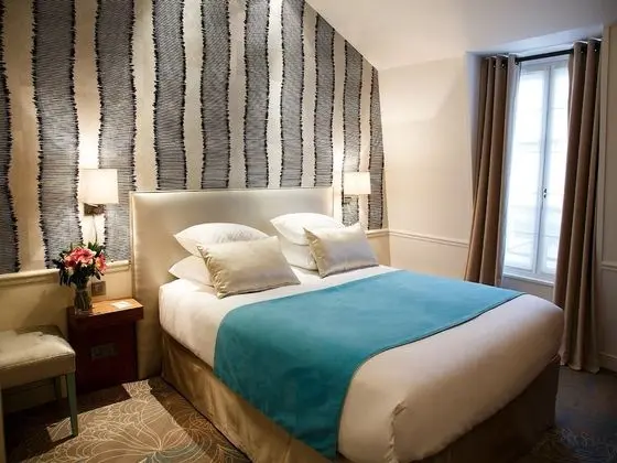 Superior Tek Büyük Yataklı Oda