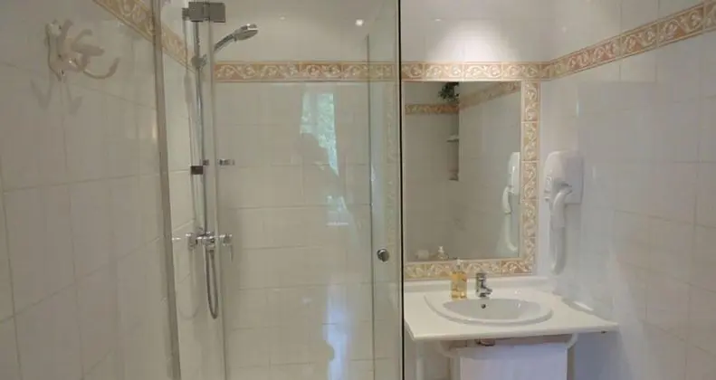 Family Dört Kişilik Oda