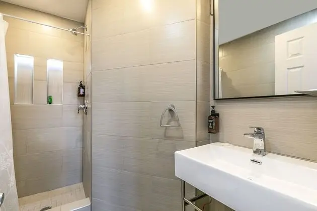 Comfort Tek Büyük Yataklı Oda (301)