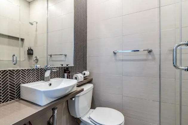 Comfort Tek Büyük Yataklı Oda (302)