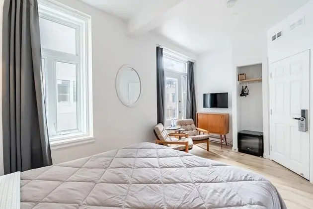 Comfort Tek Büyük Yataklı Oda (306)