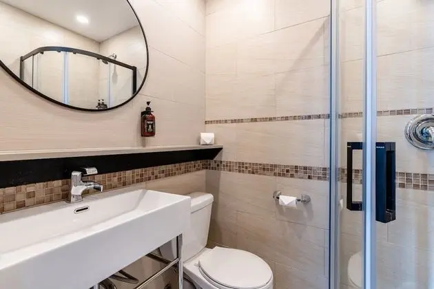 Comfort Tek Büyük Yataklı Oda (306)