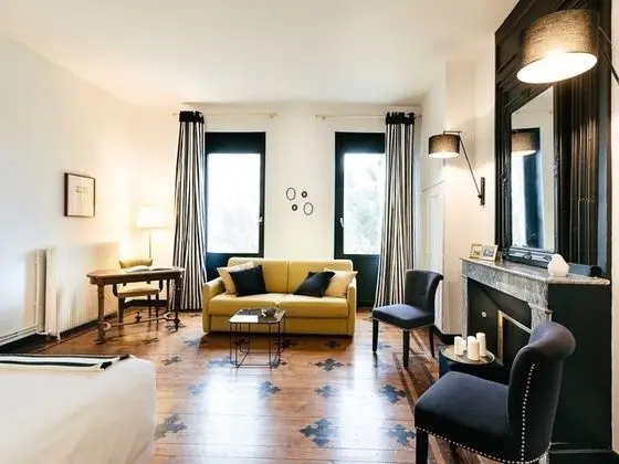 Premium Üç Kişilik Oda, Banyolu/Duşlu, Bahçe Manzaralı (CEPAGES NOIR ET BLANC)