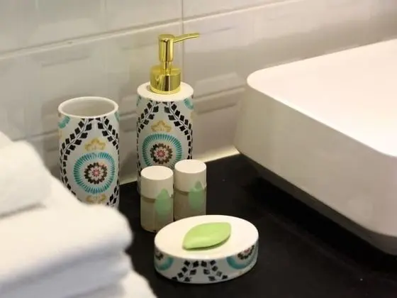 Premium Üç Kişilik Oda, Banyolu/Duşlu, Bahçe Manzaralı (CEPAGES NOIR ET BLANC)