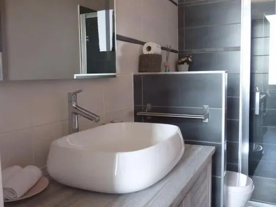 Superior Üç Kişilik Oda, Banyolu/Duşlu (DOUCEUR MEDOQUINE)