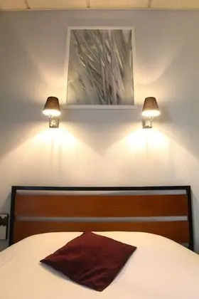 Classic Tek Büyük Yataklı Oda