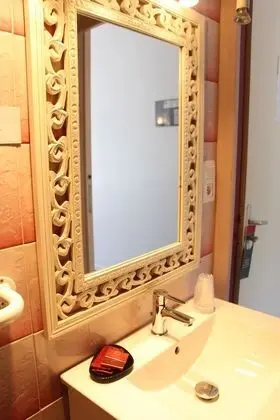 Superior Tek Büyük Yataklı Oda