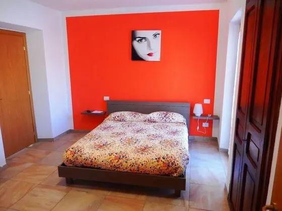 Tek Büyük Yataklı Oda, Tepe Manzaralı