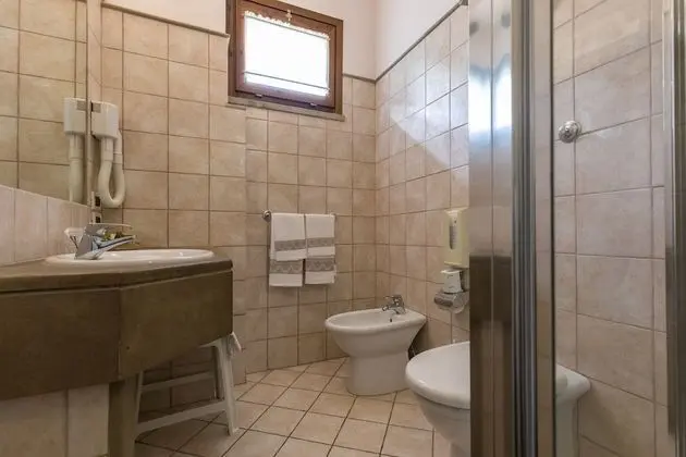 Comfort Tek Büyük Yataklı Oda, Bahçe Manzaralı