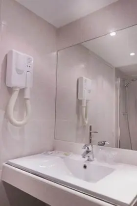 İki Ayrı Yataklı Oda