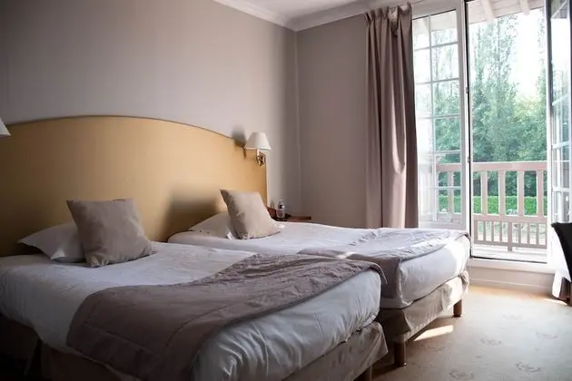 Comfort Tek Büyük veya İki Ayrı Yataklı Oda