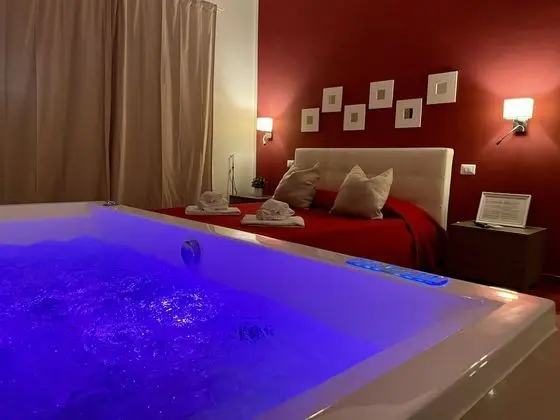 Luxury Süit, Jakuzi