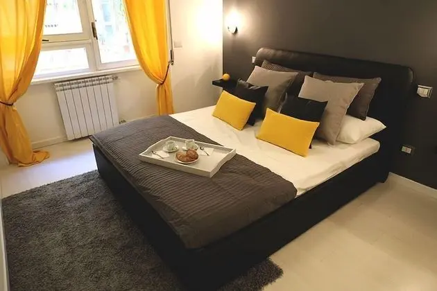 Premium Tek Büyük Yataklı Oda