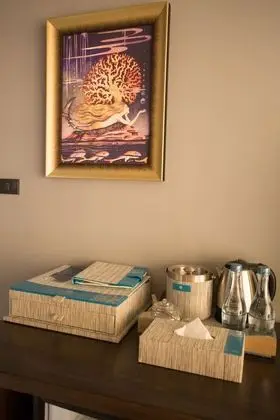 Horizon Pool Access Room King Bed
