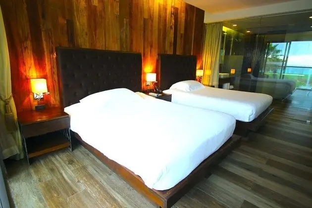 Horizon Sea View Room 2 Queen Bed