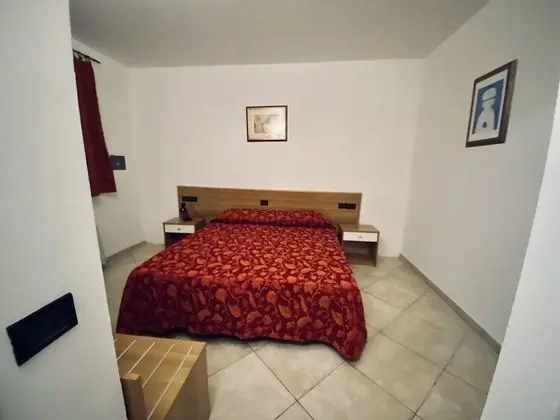 Business Büyük Yataklı Tek Kişilik Oda