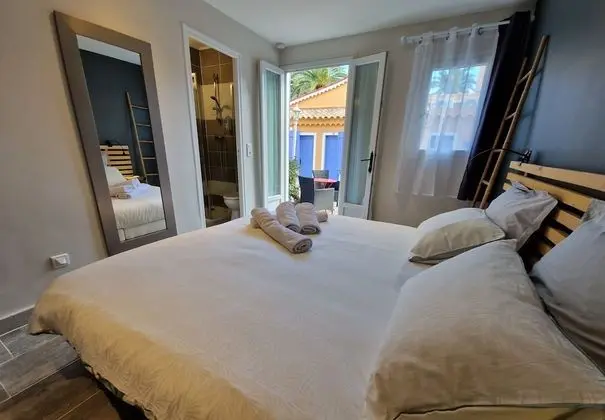 Comfort Tek Büyük Yataklı Oda