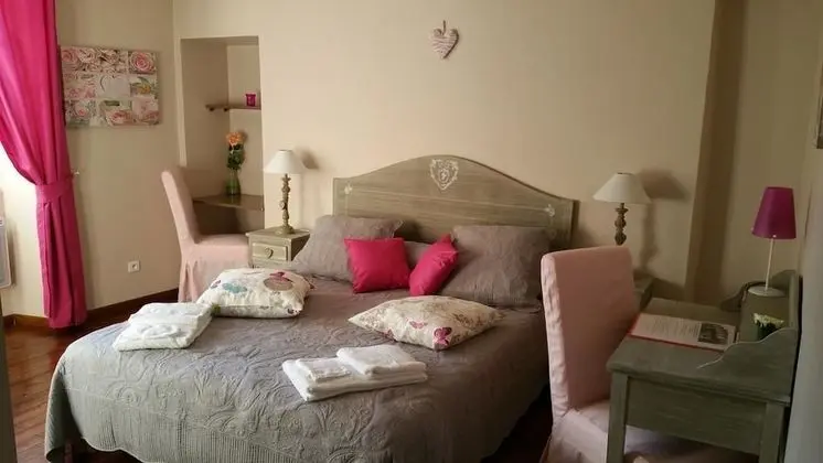 Romantic Oda, 1 Büyük (Queen) Boy Yatak, Sigara İçilmez, Şehir Manzaralı