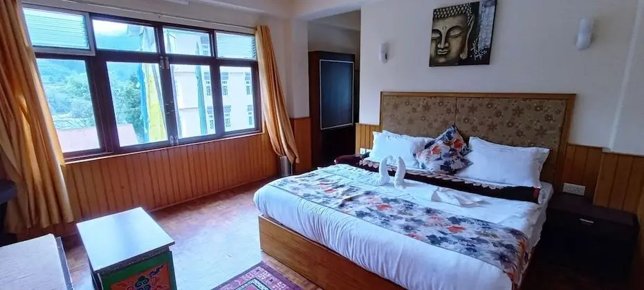 Deluxe Tek Büyük Yataklı Oda